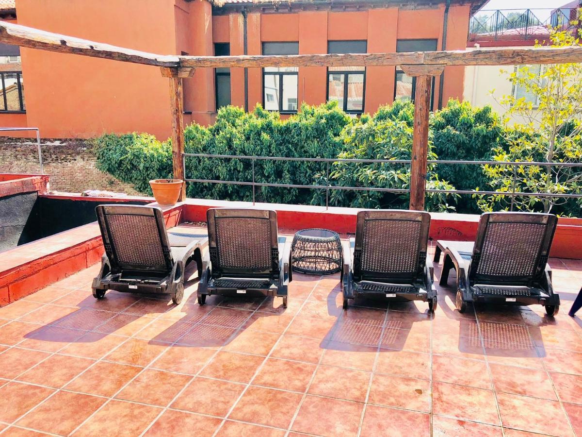 Gran Via Apartamentos De Temporada มาดริด ภายนอก รูปภาพ