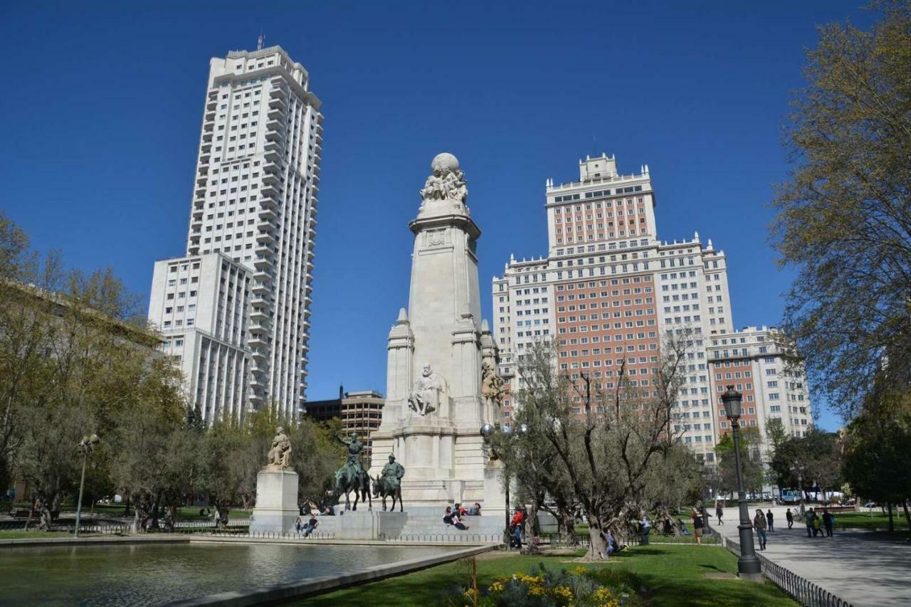 Gran Via Apartamentos De Temporada มาดริด ภายนอก รูปภาพ